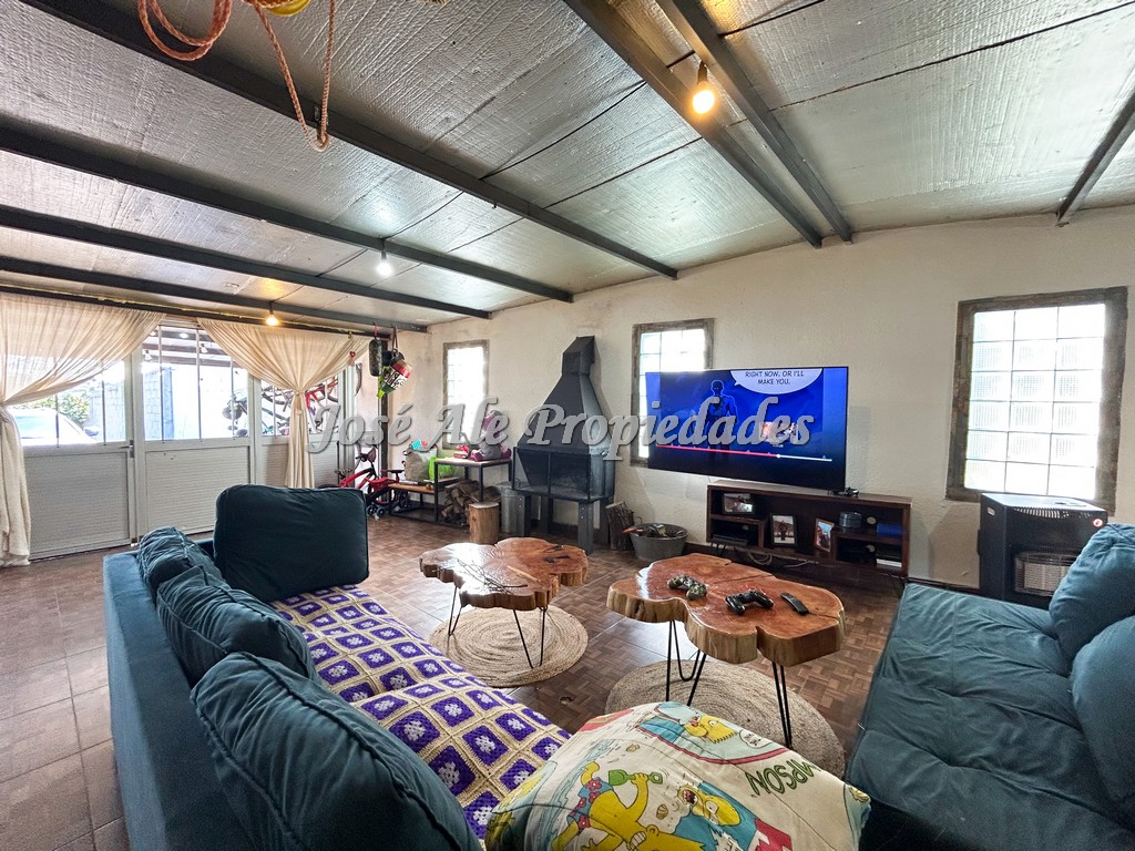 2735_7.jpeg